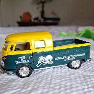 Vintage Toy 1963 VW Bus By Kinsmart